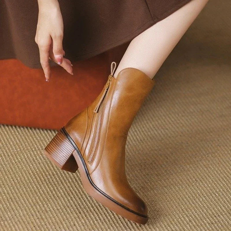 Damen Stiefelette mit seitlichem Reißverschluss, Blockabsatz
