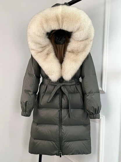 Damen Daunenmantel Schwarz mit Echtfellkragen und Bindegürtel Langer Winterparka