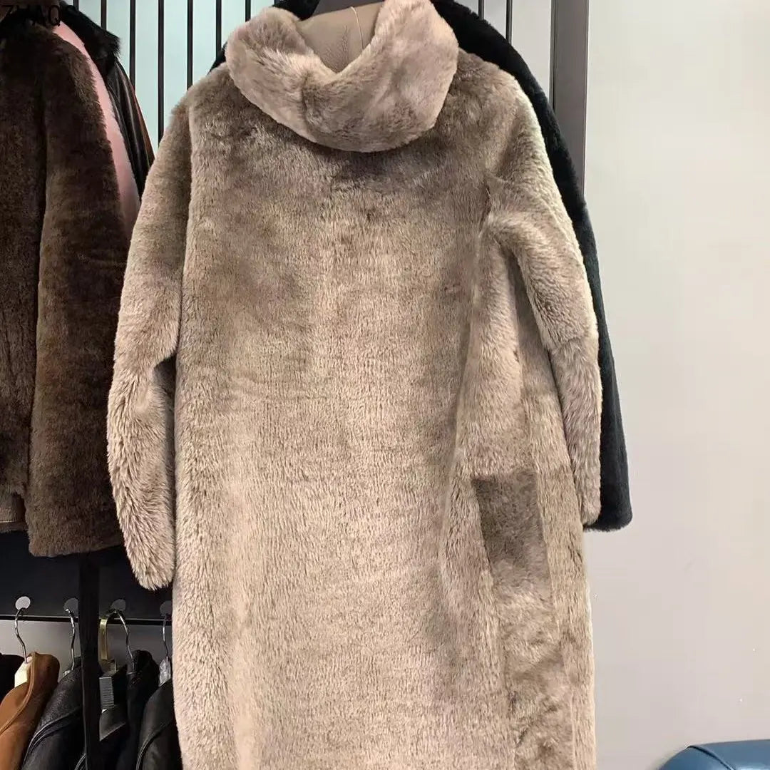 Langer Kunstfellmantel mit Kapuze, Teddy-Stil, Khaki