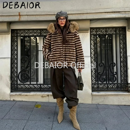 Gestreifte Teddy-Jacke mit Kapuze und Kunstfellbesatz