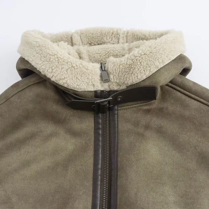 Grüne Damen Jacke mit Kapuze, Reißverschluss und Teddyfutter