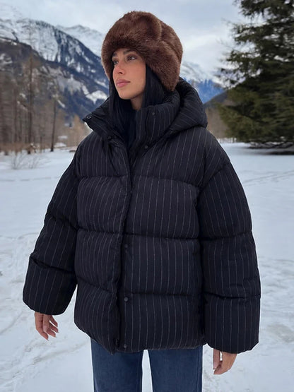 Damen Steppjacke mit Kapuze & Nadelstreifen