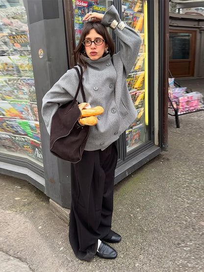 Kurze Damen Übergangsjacke mit Stehkragen und Knöpfen