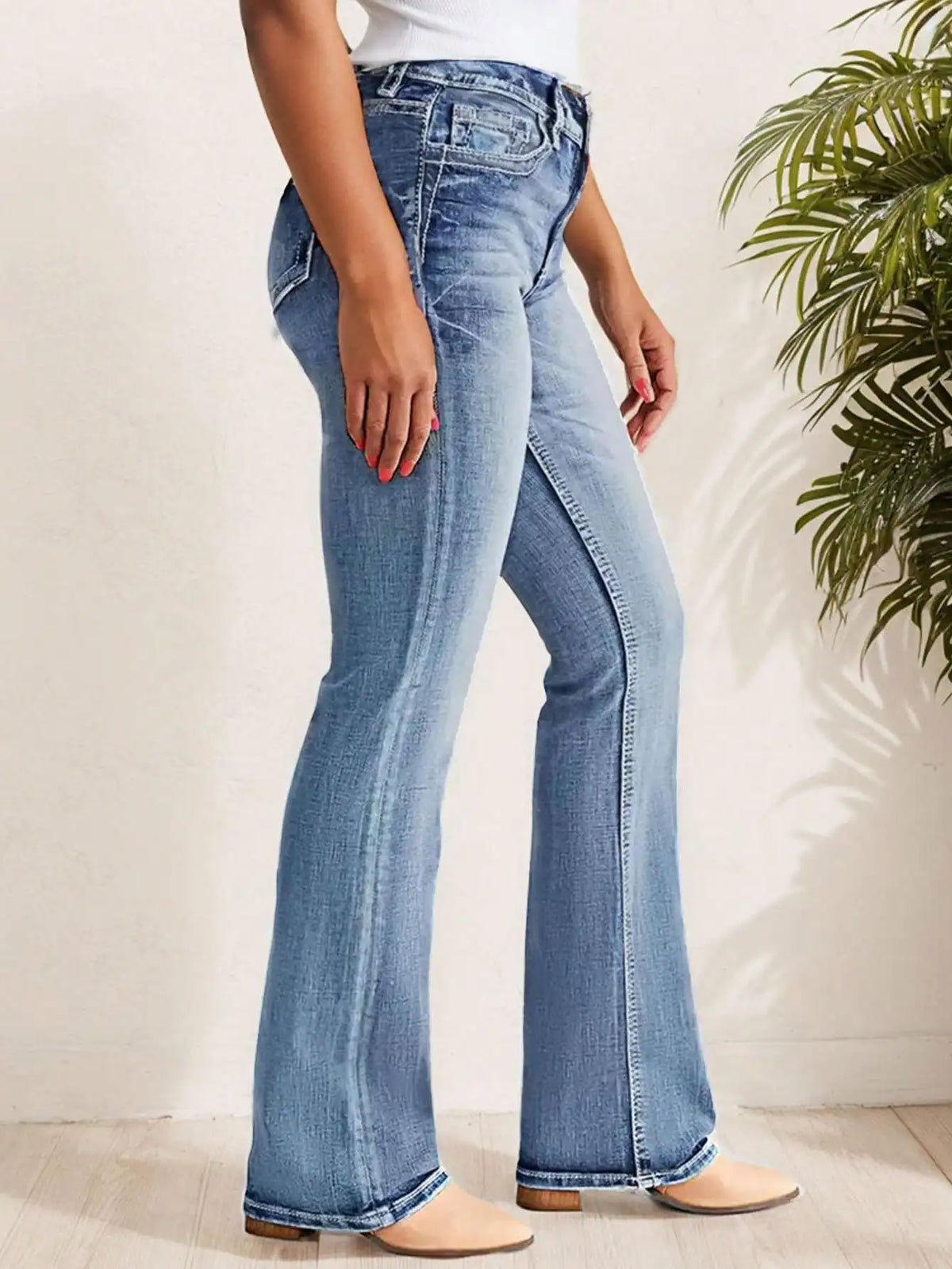 Damen Jeans Bootcut Hellblau mit Waschung
