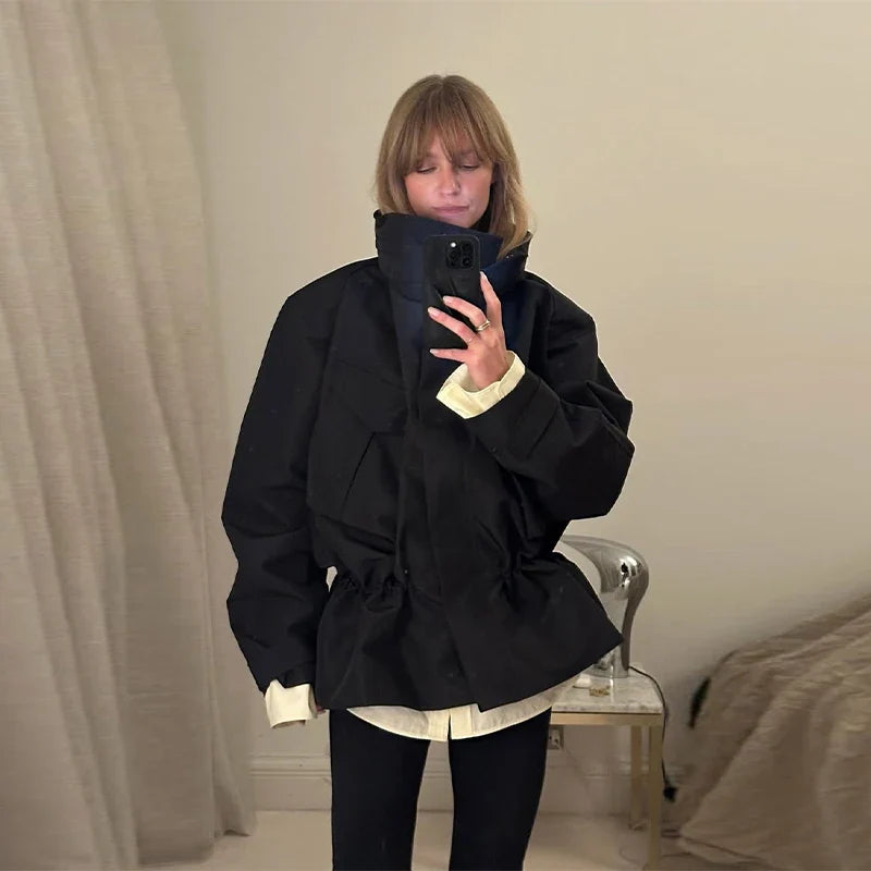 Damen Stehkragen Jacke mit Kordelzug in Schwarz Oversize-Passform