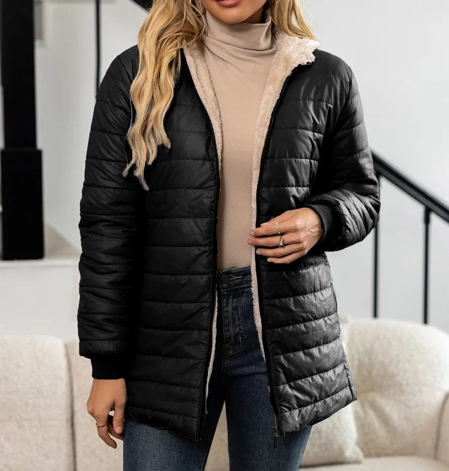 Damen Steppjacke mit Kapuze und Plüschfutter