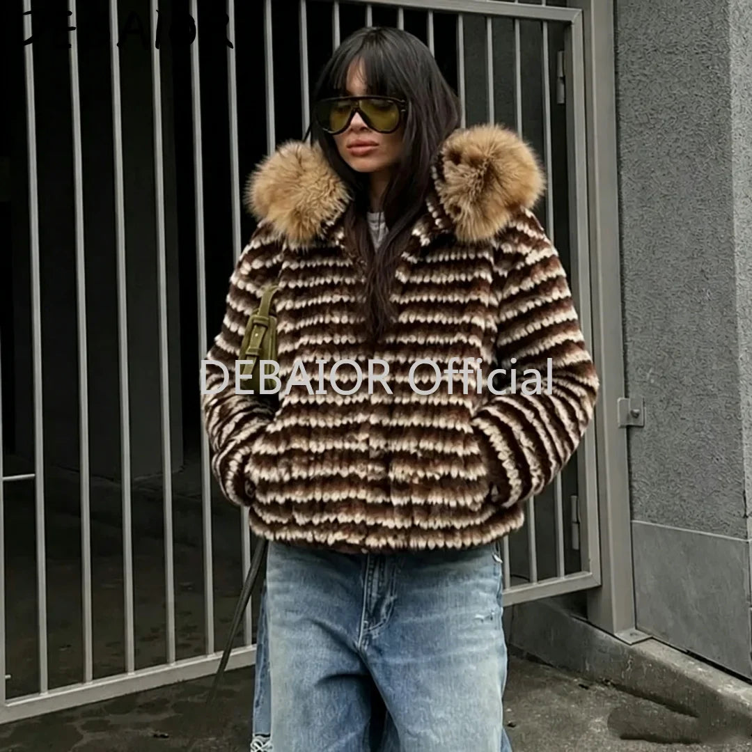 Gestreifte Teddy-Jacke mit Kapuze und Kunstfellbesatz