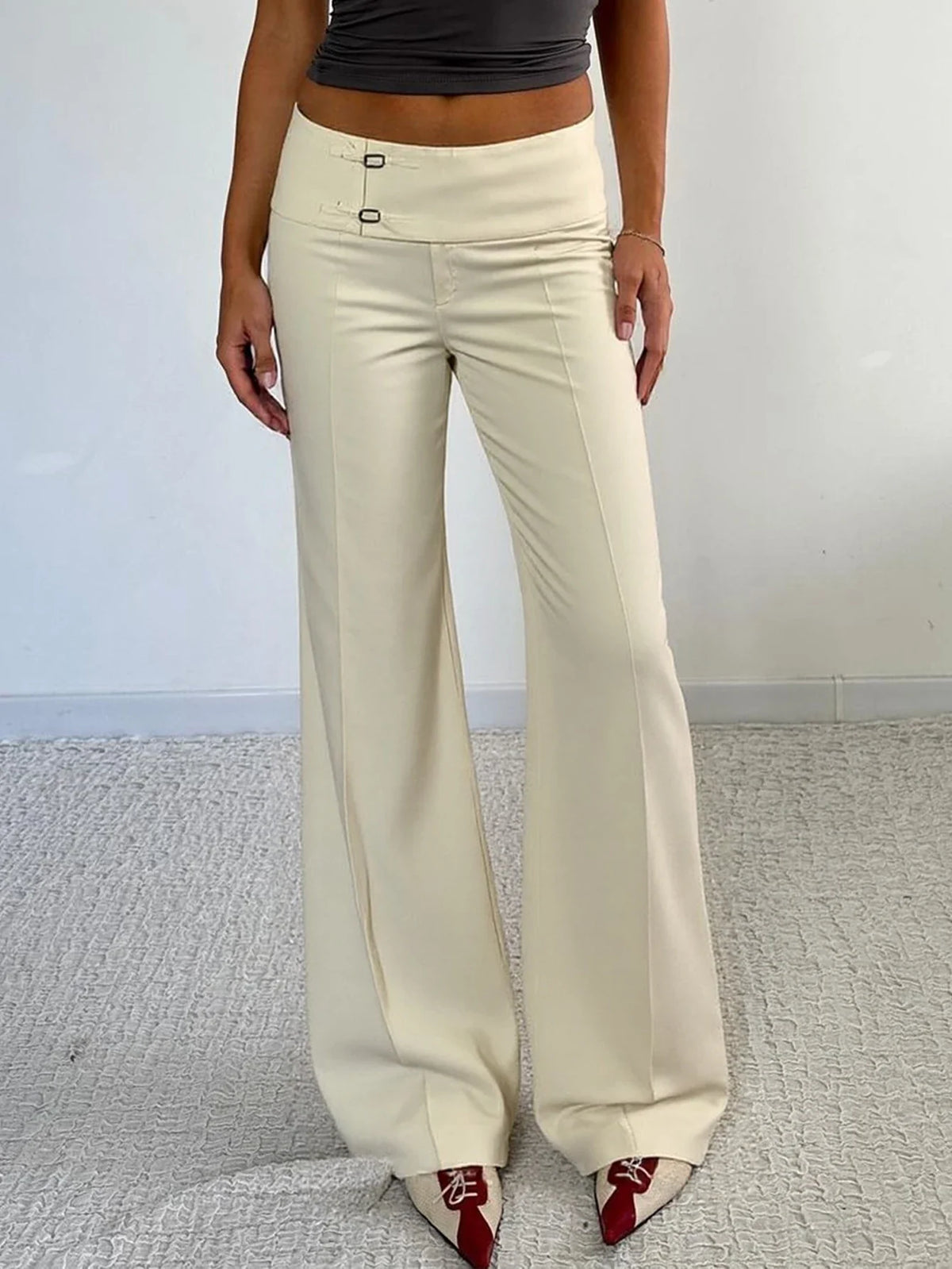 Damen Hose Hellbeige mit weitem Bein und Hakenverschluss