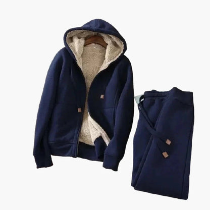 Gemütlicher Damen-Hausanzug mit Kapuzenjacke und passender Freizeithose