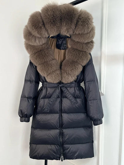 Damen Daunenmantel Schwarz mit Echtfellkragen und Bindegürtel Langer Winterparka