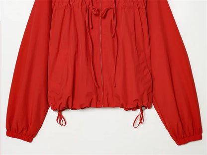 Damen Kurzjacke mit Kapuze und Reißverschluss – Leicht und Wetterfest