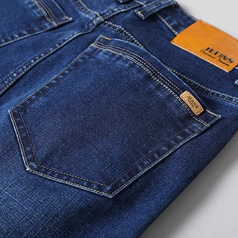 Herren Jeanshose im klassischen Stil, Dunkelblau
