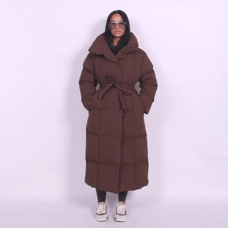 Damen Maxi-Steppmantel lang mit Gürtel und Kapuze oder Stehkragen