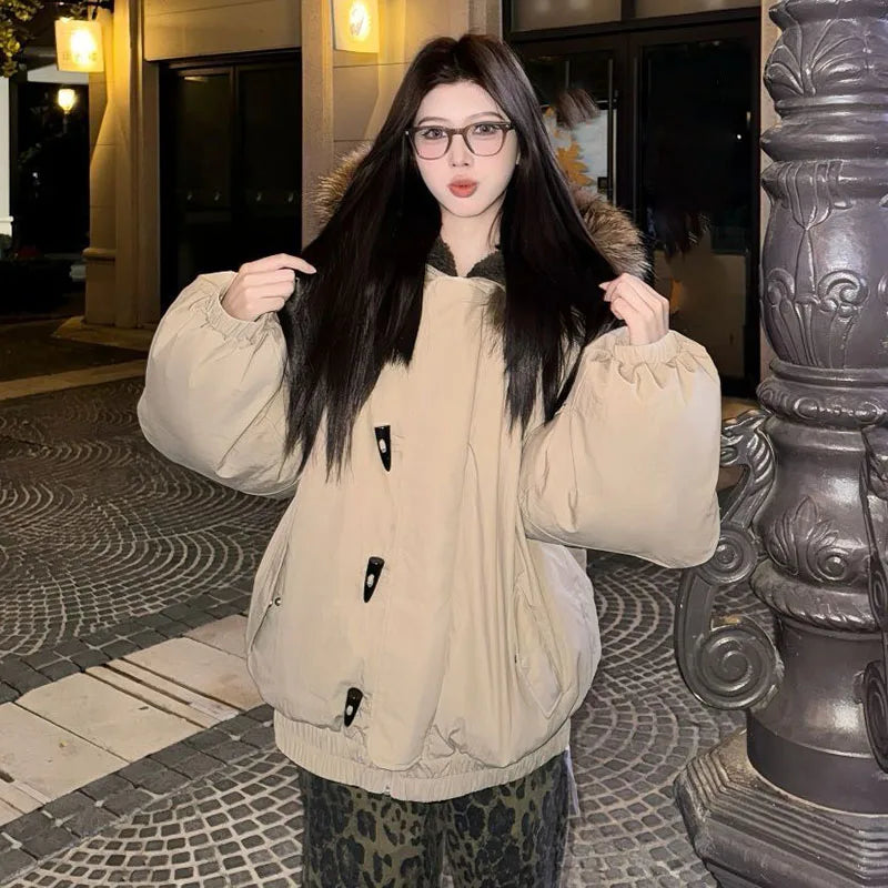 Damen Winterjacke mit Kapuze und Fellkragen Beige