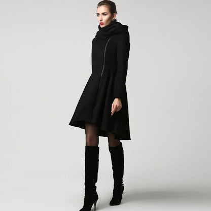 Damen Wintermantel Schwarz mit Stehkragen Asymmetrischem Saum & Reißverschluss