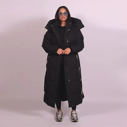 Damen Maxi-Steppmantel lang mit Gürtel und Kapuze oder Stehkragen