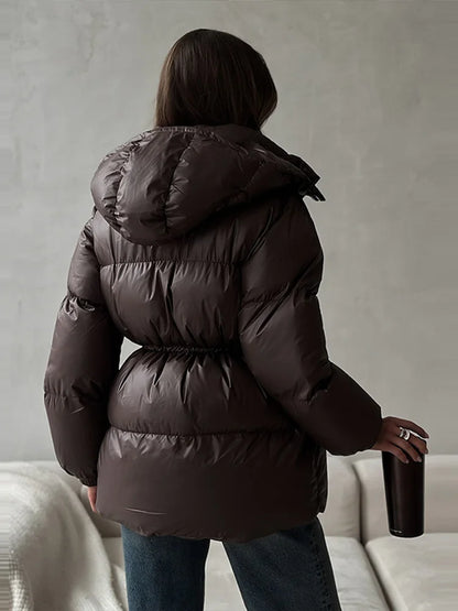Damen Steppjacke mit Kapuze & Kordelzug Taille – Verschiedene Farben
