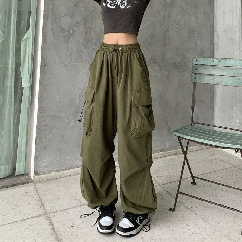 Loose Cargo Hose für Damen - Weite Passform mit Taschen