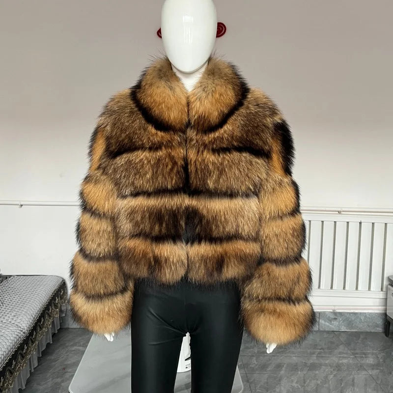 Kurze Damen Pelzjacke mit voluminösem Kragen