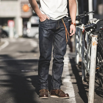 Herren Jeans Dunkelblau Selvedge Denim mit Back Cinch Design