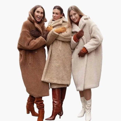Damen Oversize Teddy Mantel – Modischer Winter-Look für stilbewusste Frauen