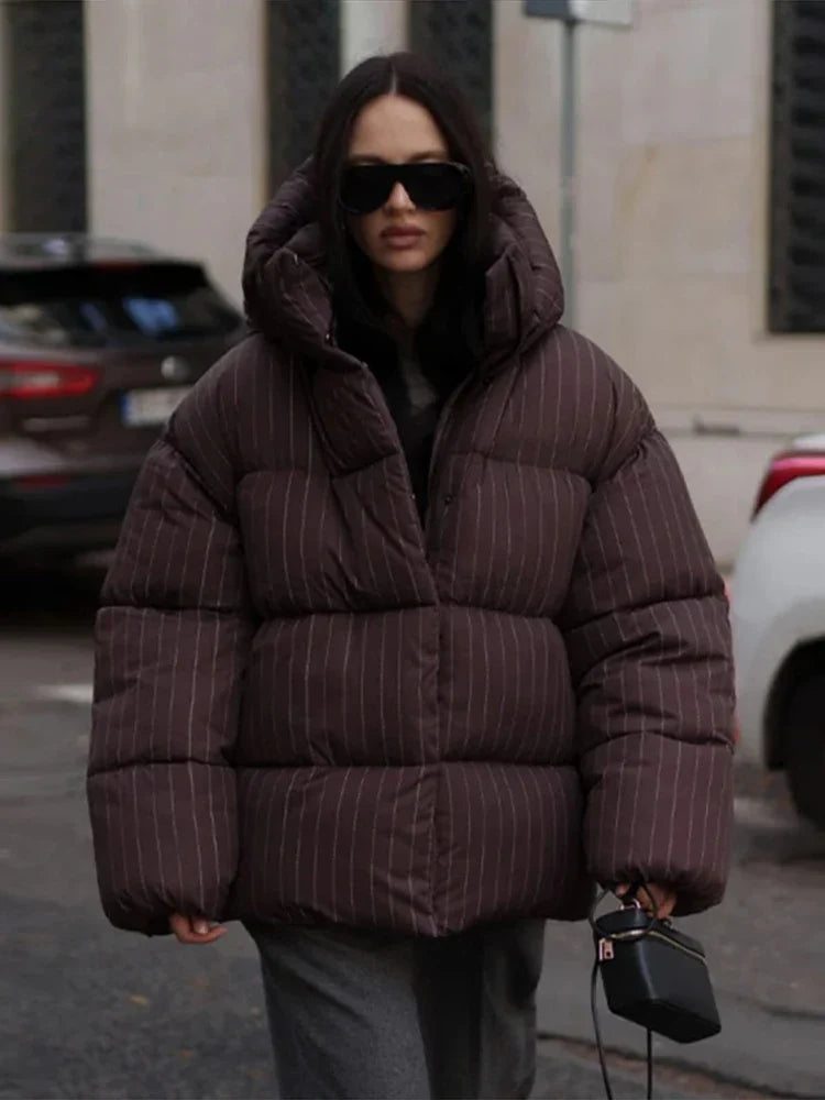 Damen Steppjacke mit Kapuze & Nadelstreifen