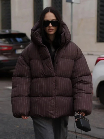Damen Steppjacke mit Kapuze & Nadelstreifen
