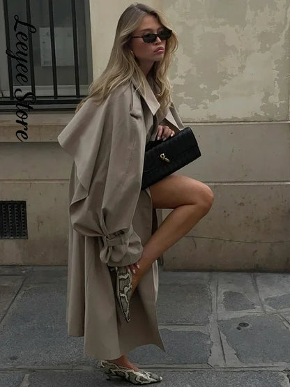Damen Kurz Trenchcoat mit Bindegürtel und breitem Kragen