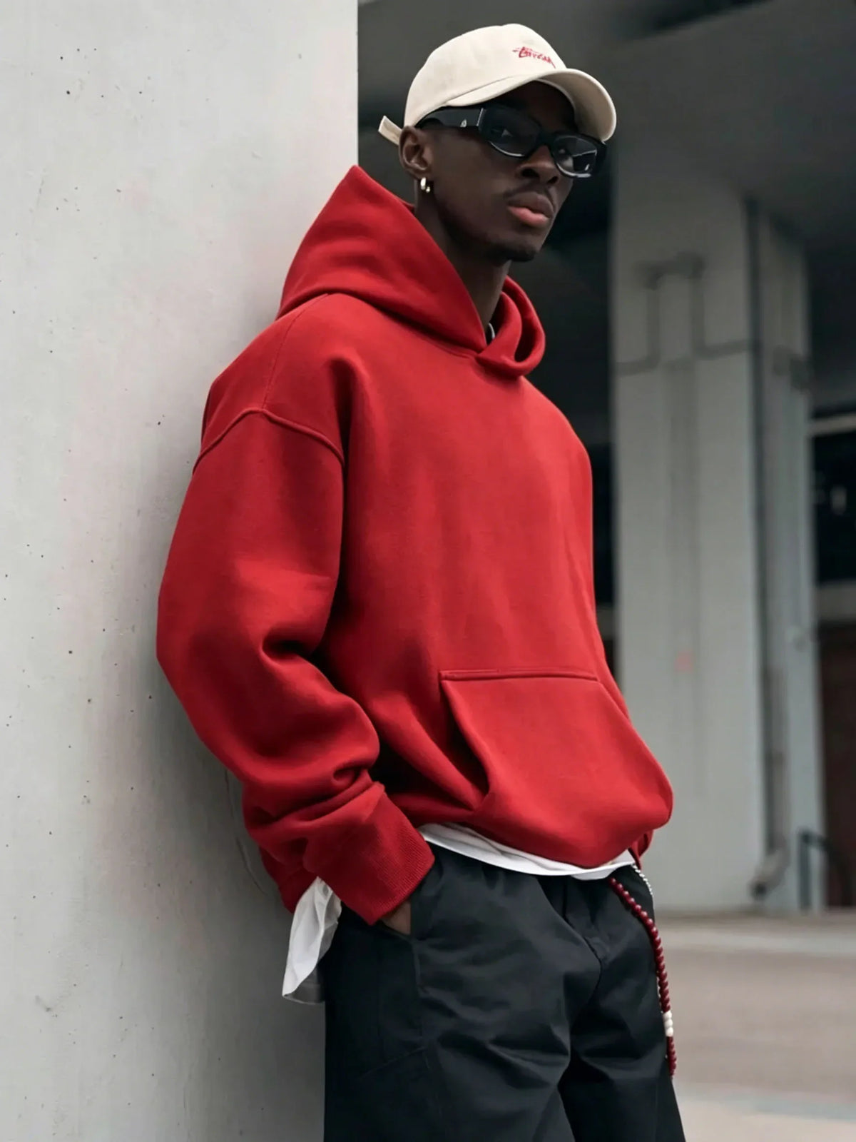 Unisex Hoodie mit Kängurutasche – Oversized, einfarbig