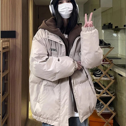Oversize Pufferjacke mit Stehkragen und Kapuze