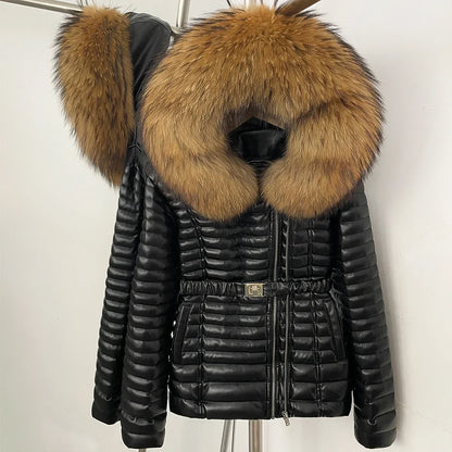 Damen Steppjacke Schwarz mit Pelzkragen & Gürtel, winterliche Outdoor-Jacke mit Reißverschluss