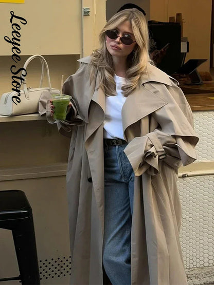 Damen Kurz Trenchcoat mit Bindegürtel und breitem Kragen