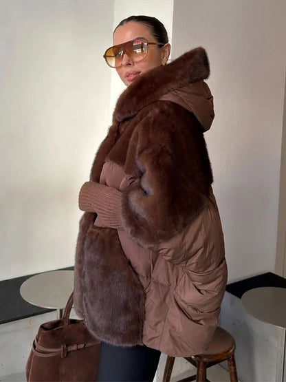 Damen Kurzmantel Plüsch-Look Gesteppt mit Kapuze und langen Ärmeln