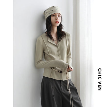 Damen Langarmshirt mit V-Ausschnitt und Knopfleiste, figurbetonter Schnitt