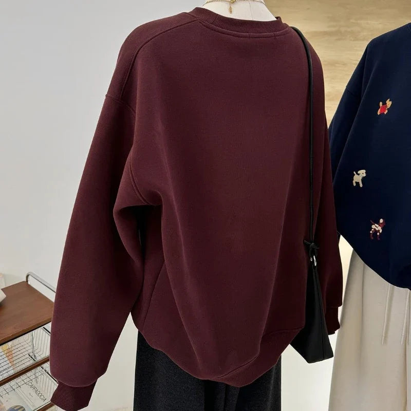 Unisex Sweatshirt Rundhals mit Hunde-Stickereien