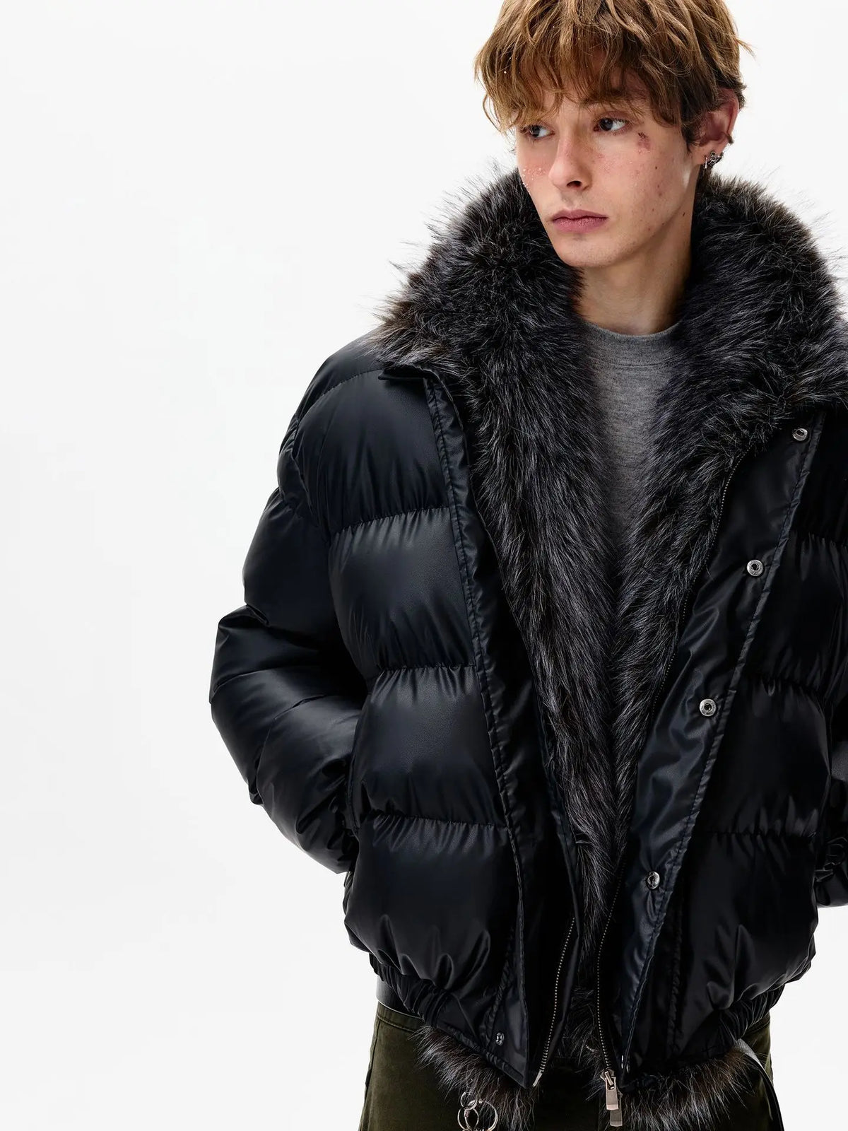 Kurze Steppjacke Herren mit Fellkragen Schwarz gefüttert