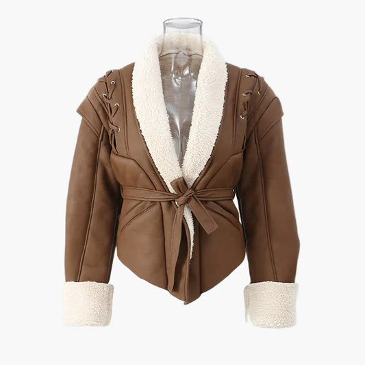 Damen Lammfell-Optik Wickeljacke – Modische Winterjacke mit Gürtel für Alltag und Freizeit