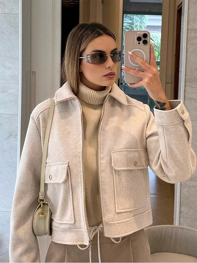 Kurze Damen Übergangsjacke mit Reverskragen und Reißverschluss