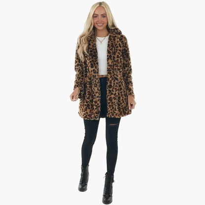 Damen Kunstfell Mantel im Leopardenmuster – Modischer Winter Style für Alltag und Ausgehen