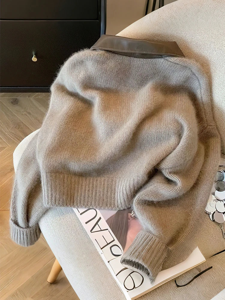 Damen Strickjacke mit Kunstlederkragen und Reißverschluss – Modischer Urban Style