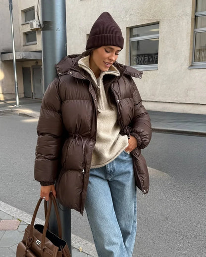 Damen Winter Steppjacke mit Kapuze und Kordelzug in Braun
