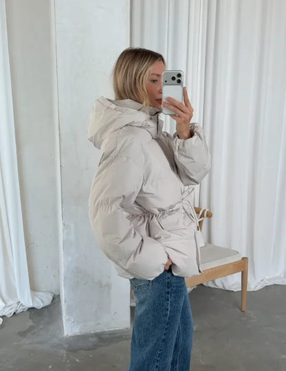 Damen Pufferjacke mit Kapuze und Tunnelzug Kurz Cremeweiß
