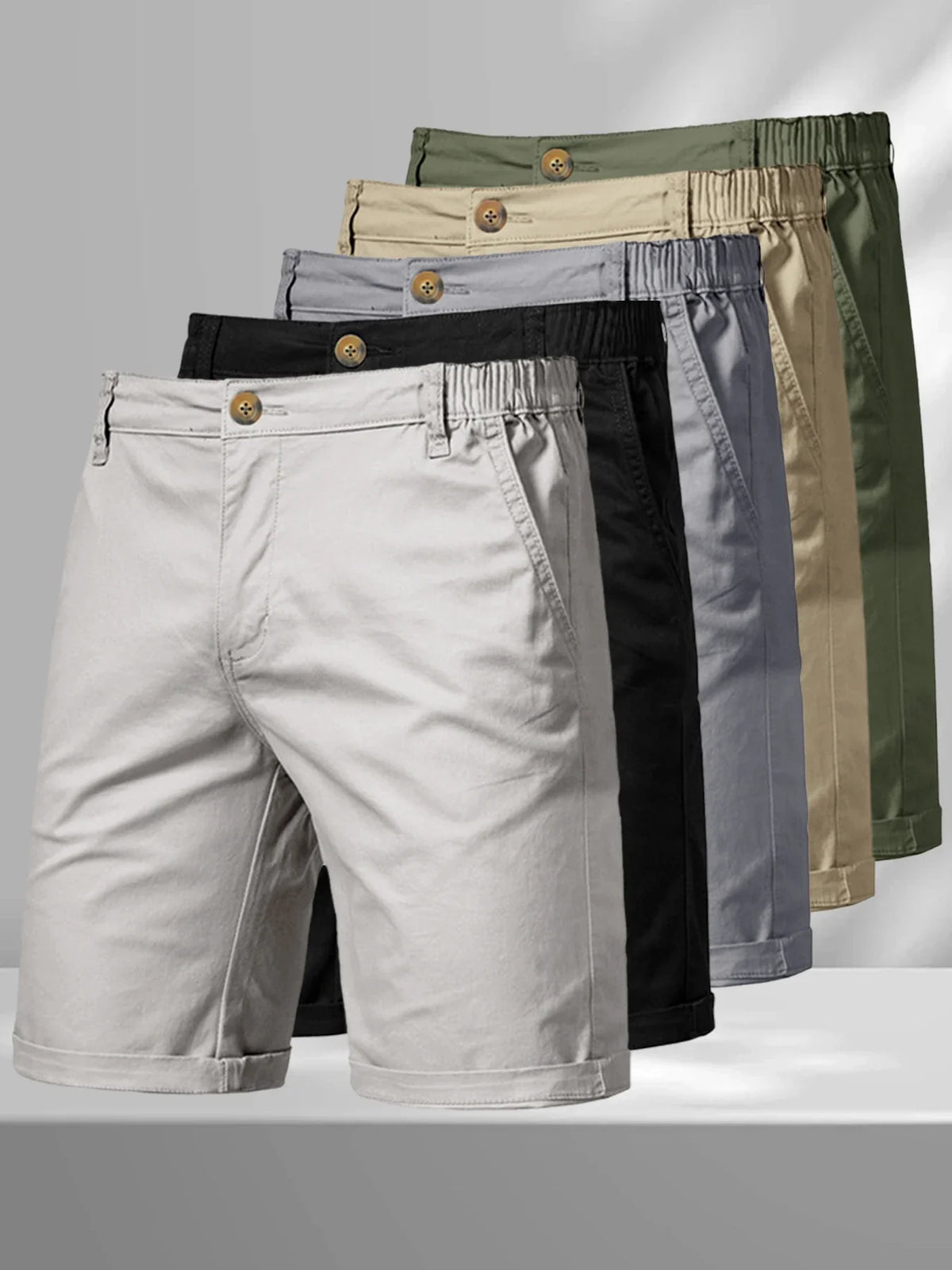 Herren Chino Shorts mit elastischem Bund, Knopfverschluss und Krempelbein