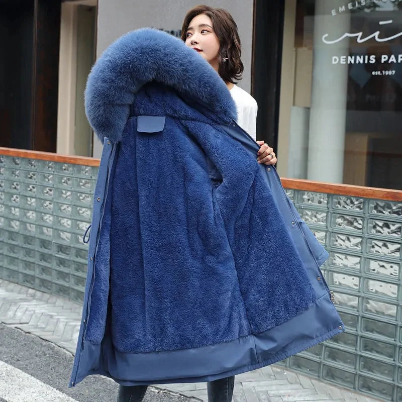 Damen Winterjacke mit großer Kunstfellkapuze und Teddyfutter, wasserabweisend