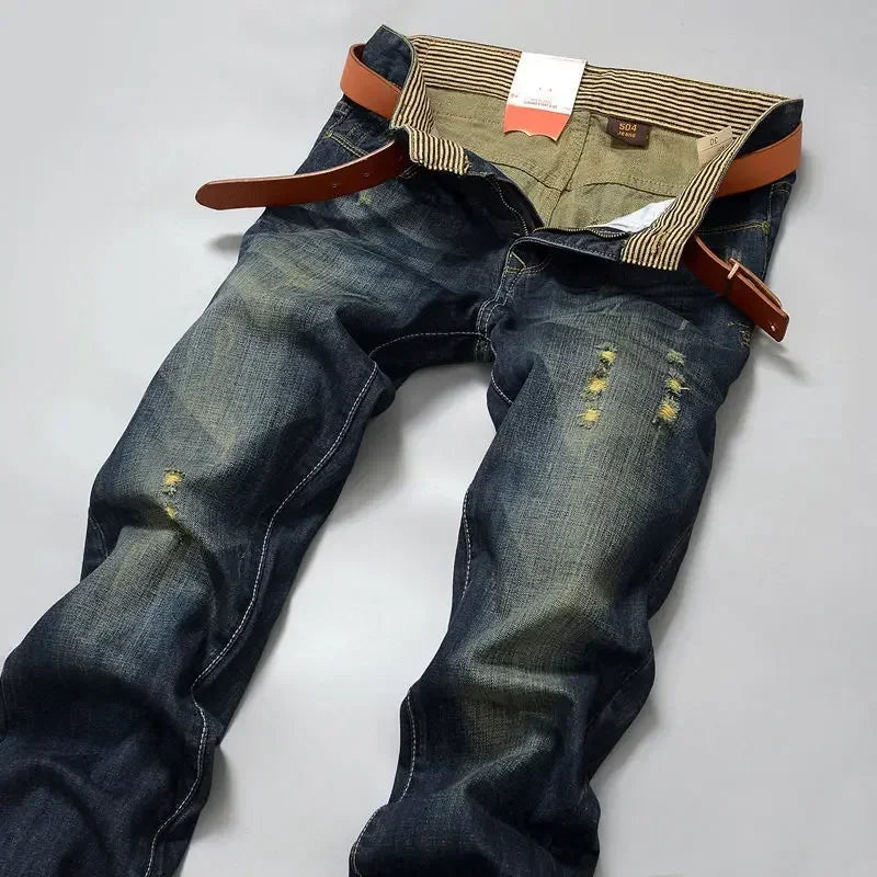 Herren Jeanshose im Used-Look, gerades Bein, mittlere Bundhöhe