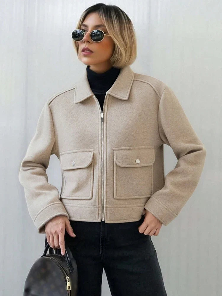 Kurze Damen Übergangsjacke mit Reverskragen und Reißverschluss