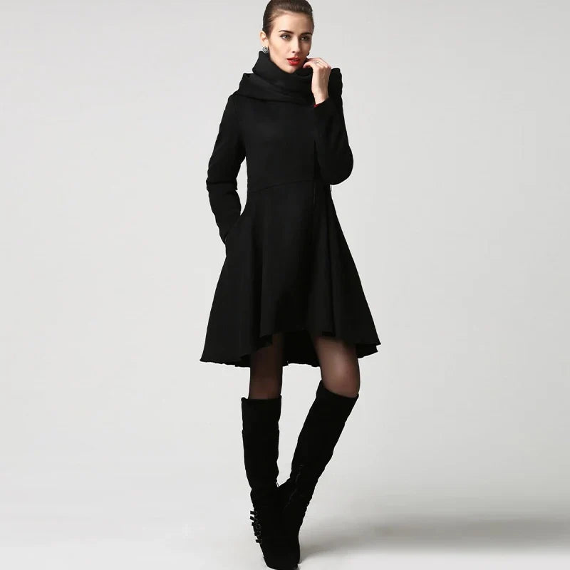 Damen Wintermantel Schwarz mit Stehkragen Asymmetrischem Saum & Reißverschluss