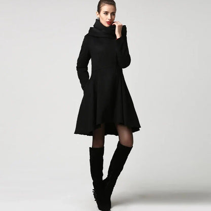 Damen Wintermantel Schwarz mit Stehkragen Asymmetrischem Saum & Reißverschluss