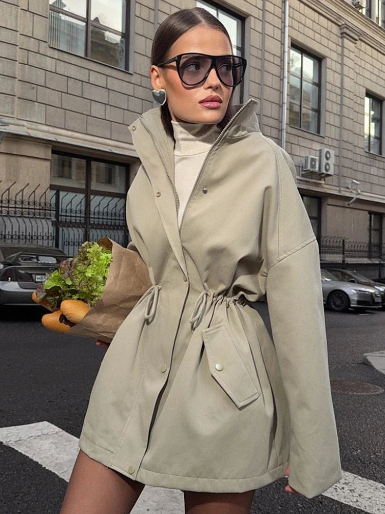 Damen Jacke mit Stehkragen, Tunnelzug an der Taille & Pattentaschen