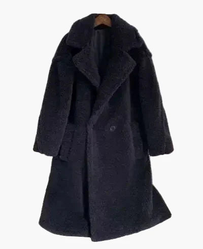 Damen Oversize Teddy Mantel – Modischer Winter-Look für stilbewusste Frauen